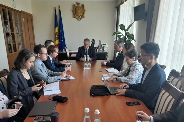Viceprim-ministrul Oleg Serebrian a discutat cu experți europeni despre politicile de reintegrare a ţării şi perspectivele de realizare a acestora