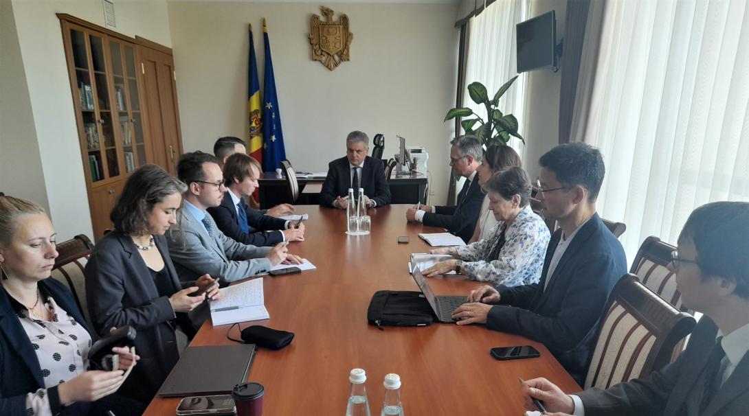 Viceprim-ministrul Oleg Serebrian a discutat cu experți europeni despre politicile de reintegrare a ţării şi perspectivele de realizare a acestora